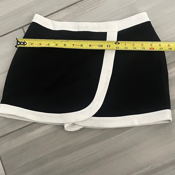 Amanda Uprichard Black and White Skirt Set - Picture 8 of 11